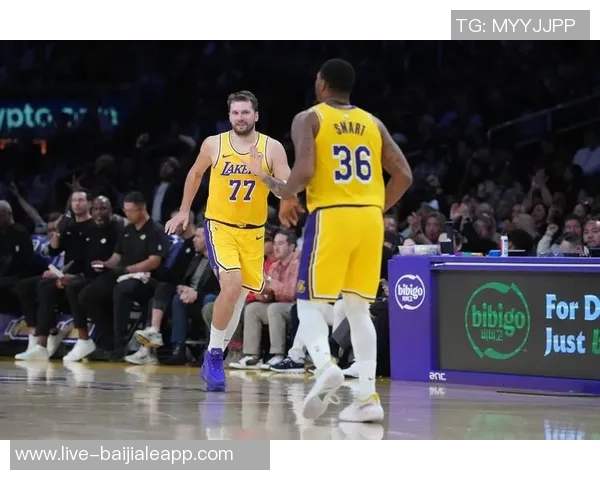 湖人需调整阵容平衡里夫斯东契奇攻强守弱成隐忧